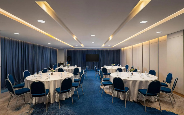 Anara Airport Hotel