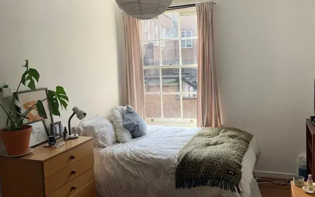 Charming 3-bed Apartment in London