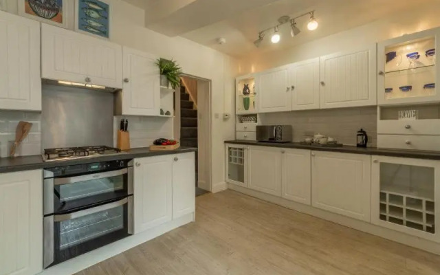 No33 Seagull Cottage