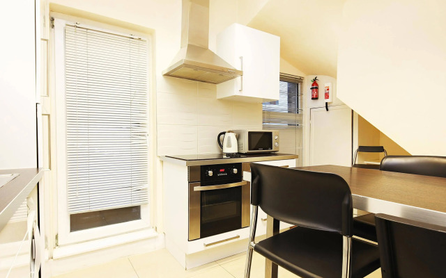Zoly Apartment - Se1 London