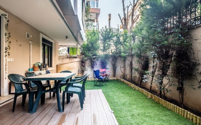 Flat With Backyard Near Idealtepe Marmaray Station