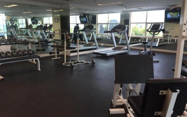 Batavia Hotel and Serviced Apartments