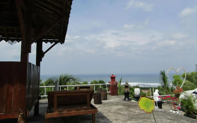 Losmen Kinasih Puncak & Gazebo Pandang