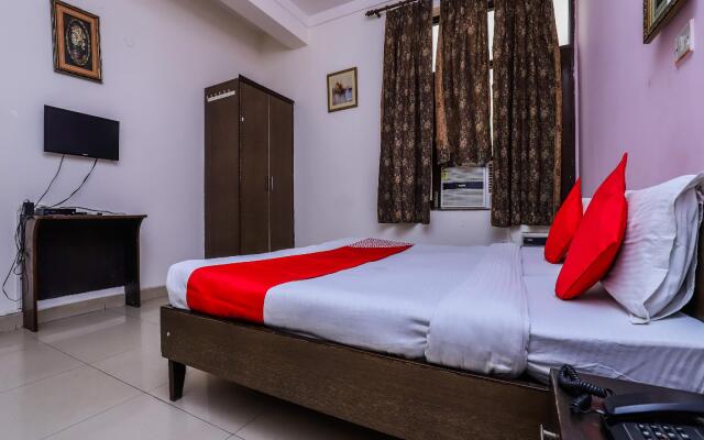 OYO 457 Hotel Mittal Residency