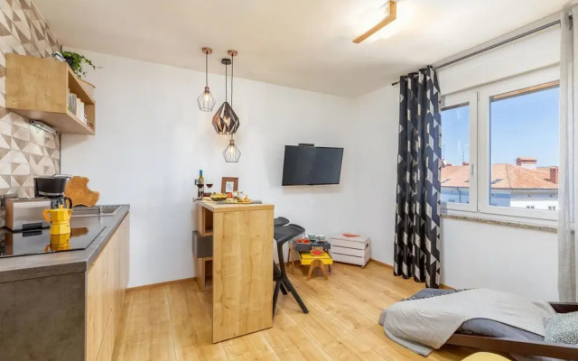 Nice Apartment in Pula With Wifi and 1 Bedrooms