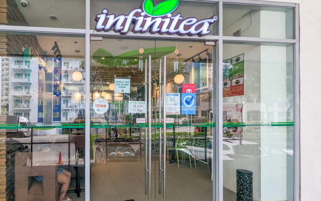 2-Bedroom QC SM North EDSA Condo Pool