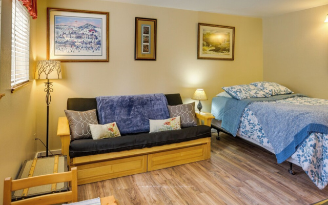 Sunriver Vacation Rental w/ Community Hot Tub!