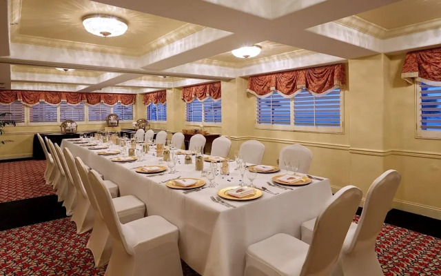 Plaza Resort & Spa