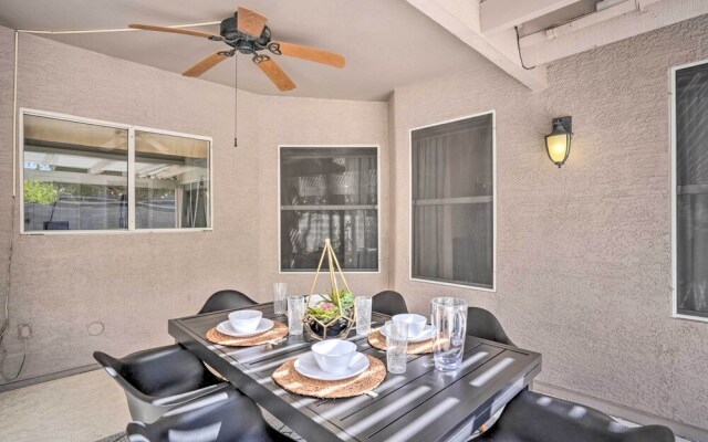 Phoenix Gem: Pool, Putting Green & Furnished Patio