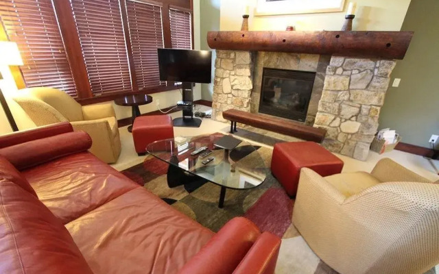 Juniper Crest 1 4 Bedroom Townhouse by RedAwning