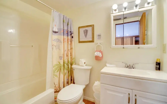Next to Turtle Preserve: Oceanside Florida Retreat