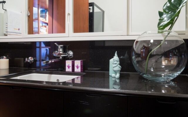 Hintown San Babila House