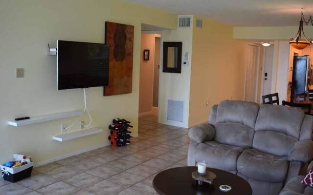 Westbay Cove South 745