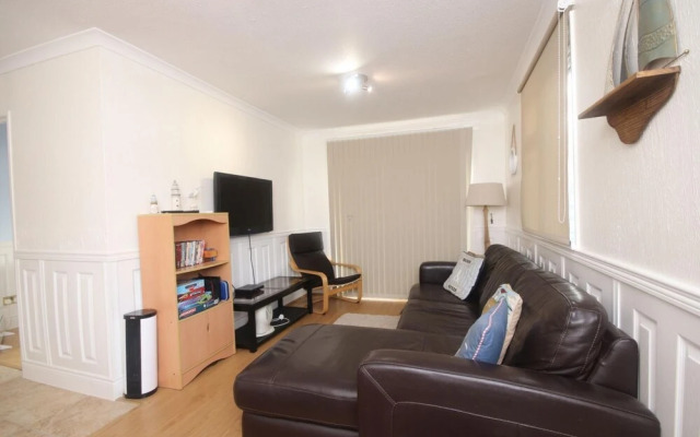 11B Medmerry Park 2 Bedroom Chalet