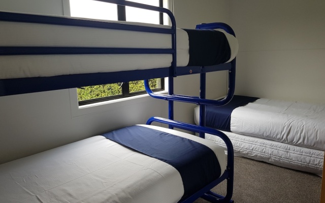 Tidewater Motel and Tourist Park - Hostel – Guest Rooms – Coromandel