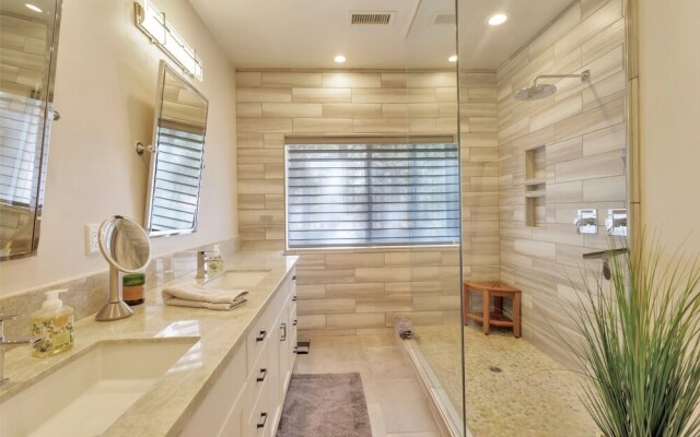 Flag Golf 3 Bedroom Home