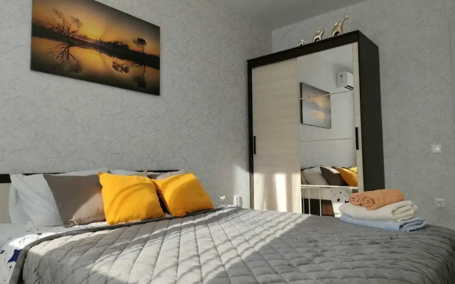 Апартаменты на бульваре Художников, 3