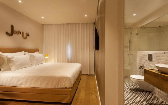 Jacob Shenkin Hotel