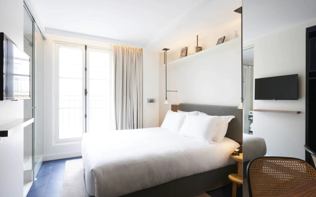 Perpetual Élysée Montaigne