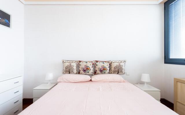 Home2Book Stunning View Apart Floor 25 Santa Cruz