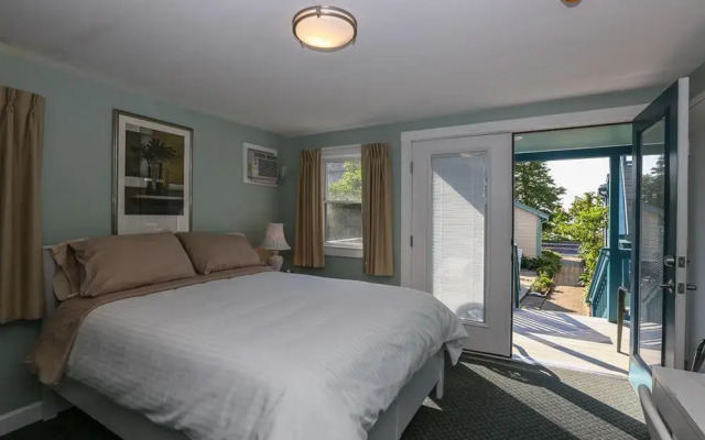 The Inn on Onset Bay