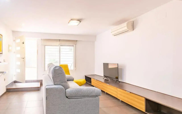 Alhondiga Oasis Suite by Valcambre