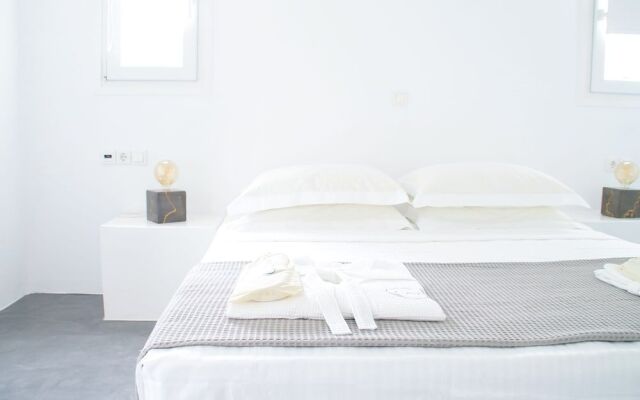 OW Andros - Luxury Suites