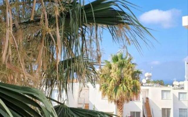 Sea view 1bed apartment with pool in Peyia B15