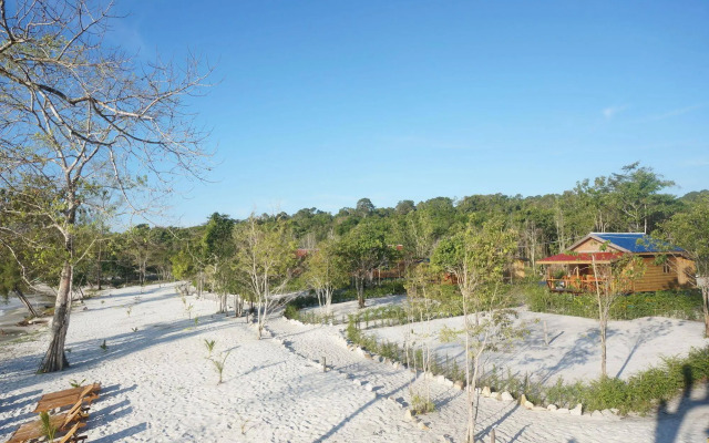 Romdoul Koh Rong Island Resort