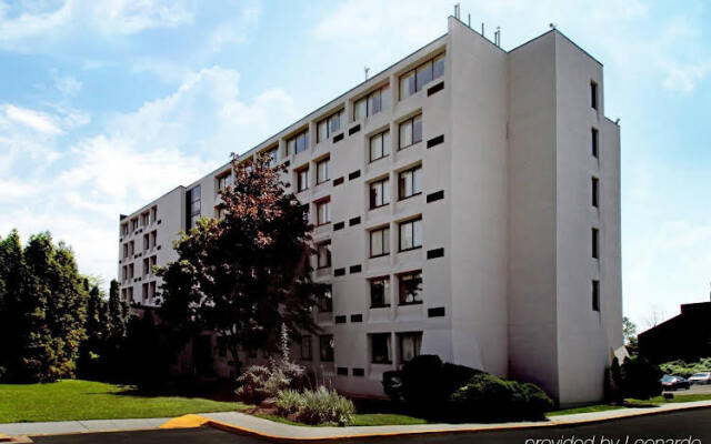 Stratford Hotel and Conference Center