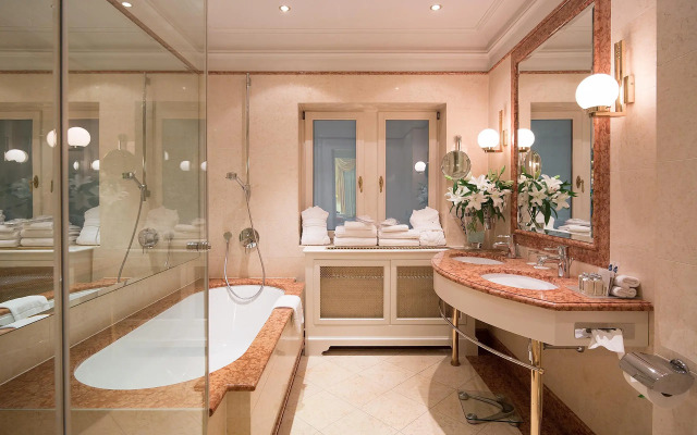 Le Palais Art Hotel Prague
