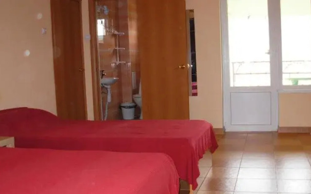 Arhos Guest House