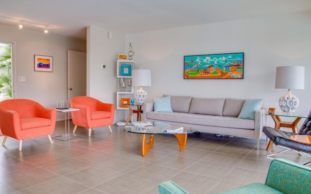 Palm Springs Pool Pad