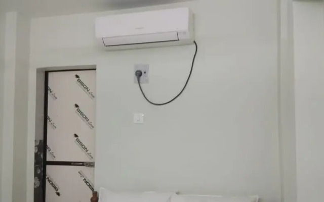 CPR Residency by iROOMZ