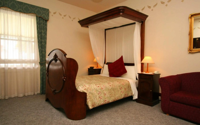 The Lodge on Elizabeth