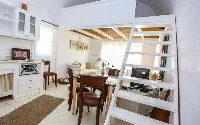Tholaria Boutique Hotel