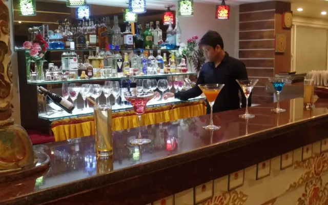 The Lindsay Cheu Den