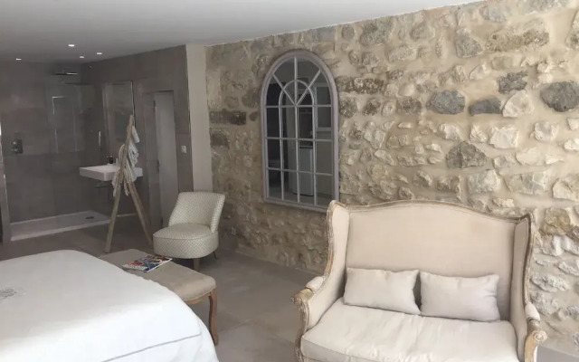 CHAMBRE D HOTES LE MAS DES LIMITES à ROGNONAS
