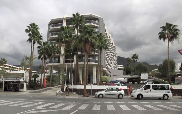 Hovima Costa Adeje — Only Adults Hotel