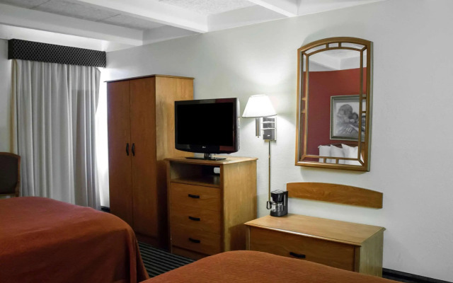 Econo Lodge Wickliffe - Cleveland East