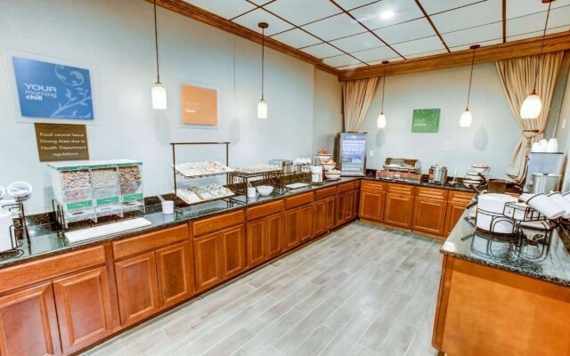 Comfort Inn & Suites Triadelphia - Wheeling