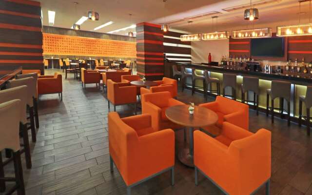 Wyndham Garden Guadalajara Acueducto