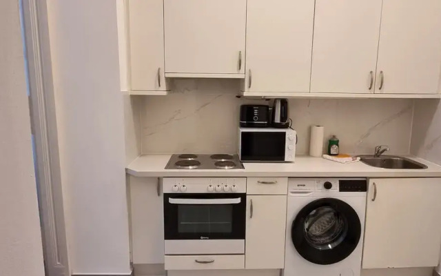 Allinone Apartments