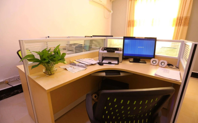 GreenTree Inn Guangzhou Baiyun International Airport Huaxi Road Express Hotel – Guest Rooms – Guangzhou