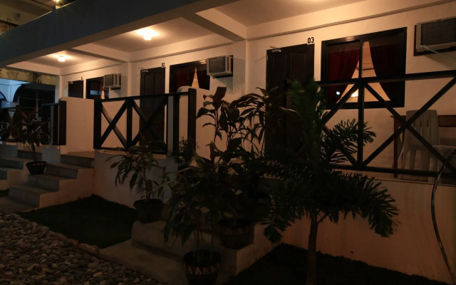 Paradise Resort & Dive Center