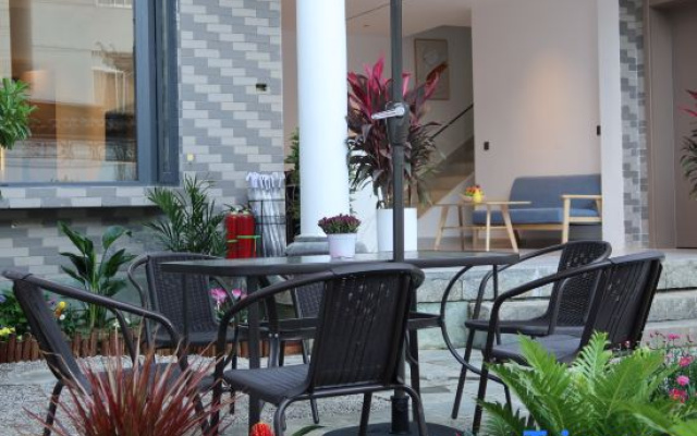 Mu Yunjian Designer's Courtyard Private Villa