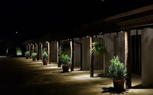 Ngeeb Bed & Breakfast