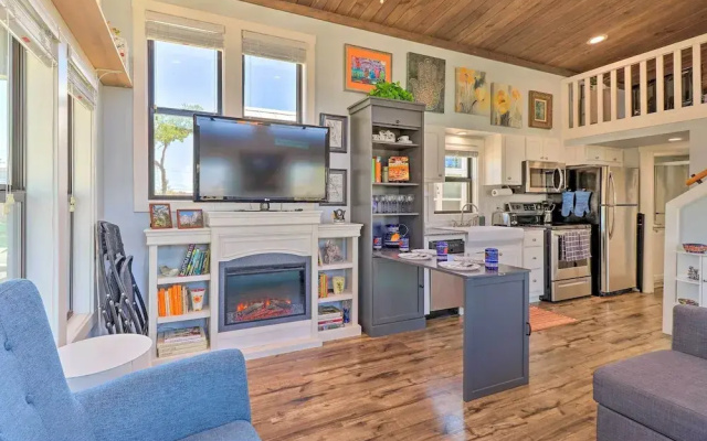 Upscale Tiny Home - Boho-chic Austin Getaway!