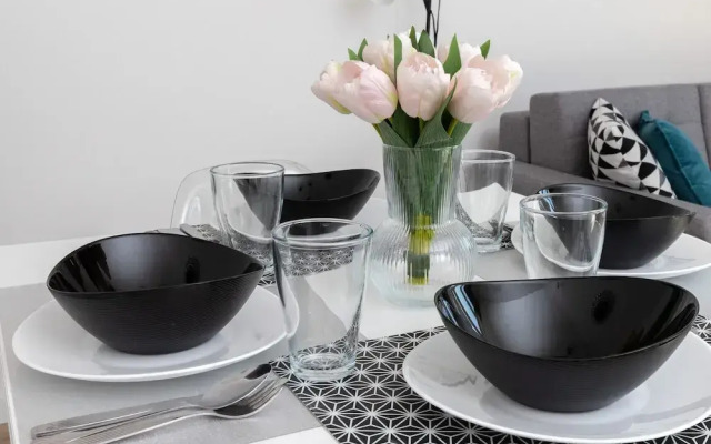 Warszawska Apartment Gdynia by Renters