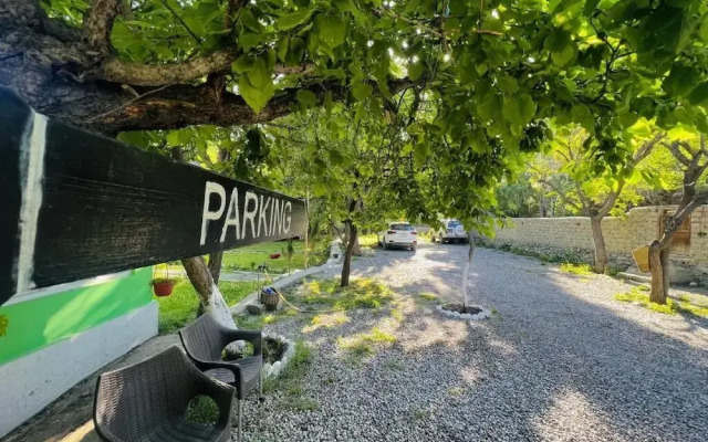 Apricot Spring Resort
